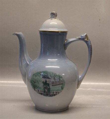 B&G The " Denmark" tableware 301  Large coffee pot 26 cm 1 l Kgs. Nytorv - 
Charlottenborg (3441)
