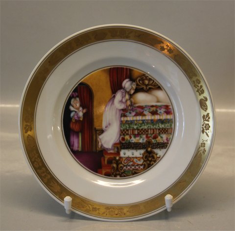 Kongelig Dansk  9628  Prinssesen på ærten. Hans Christian Andersen Platter 19 cm 
1975 Pauline Ellison
