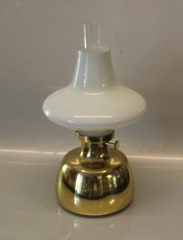 Petronella lampe designet af Henning Koppel for Louis Poulsen i 1961.
