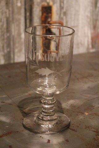 Gammelt Fransk souvenir vin glas med graveret skrift
"Souvenir"