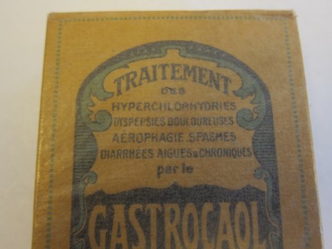 For samleren:
Gastrocaol, - gammelt medicinsk middel til behandling af mavegener.
Vi har et stort udvalg af gamle købmandsvarer og også en del medicinske varer 
med originalt indhold
Kontakt os for yderligere information