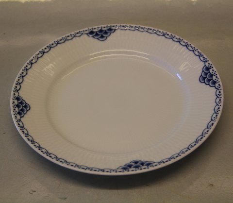 620-111 Side Plate 19 cm  (1017270) Princesse Royal Copenhagen Princess blue 
#111