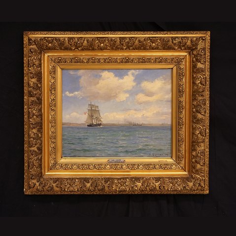 Carl Locher, 1851 Flensborg - 1915 Skagen: 
Marinemotiv med Kronborg i baggrunden. Olie på 
lærred. Signeret og dateret 1889. Lysmål: 30x37cm. 
Med ramme: 55x62cm