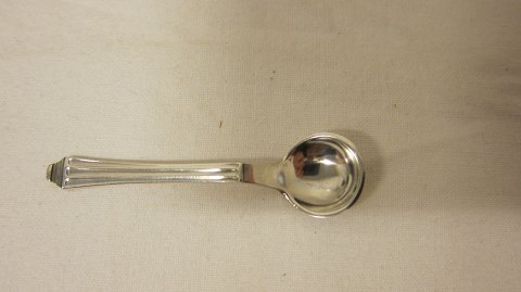 Salt spoon in silver from Hans Hansen
About 1950
Stamp: 925S H