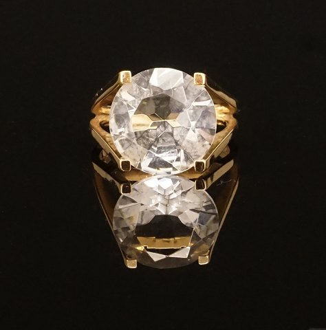 Jørgen William Rantzau, Copenhagen: A 14kt gold 
Cocktailring.
Ringsize 58