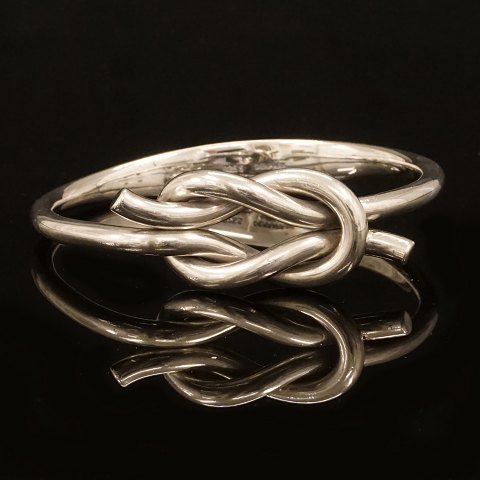 Hans Hansen Armring aus Sterlingsilber. Masse 
innen: 55x63cm