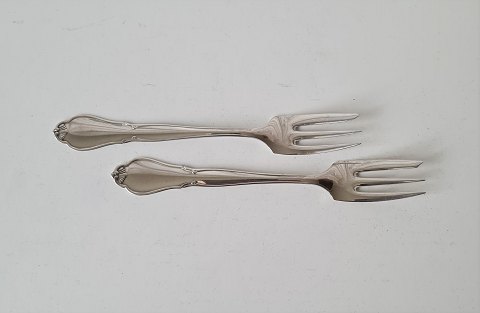 Ambrose large cake fork in silver 15 cm.