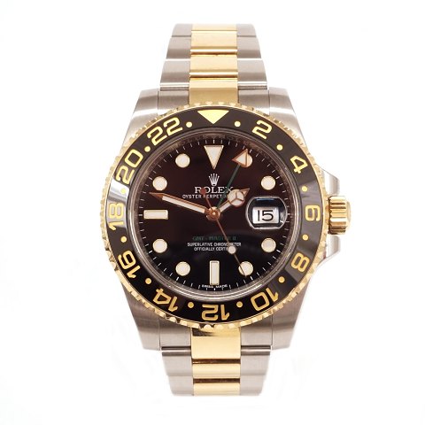 Rolex GMT Master II aus 18kt Gold und Stahl Ref. 
116713LN. Wird mit Box und Zertifikat geliefert. 
Jahrgang 2014