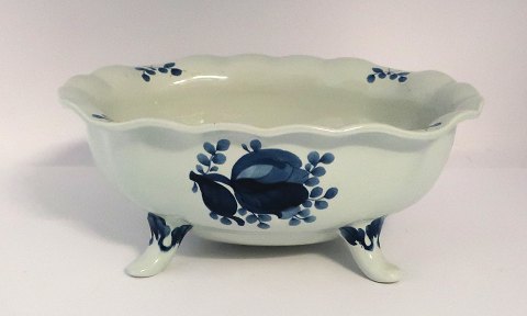 Aluminia. Trankebar. Fruit bowl. Model 11-1048. Length 21.5 cm. (1 quality)
