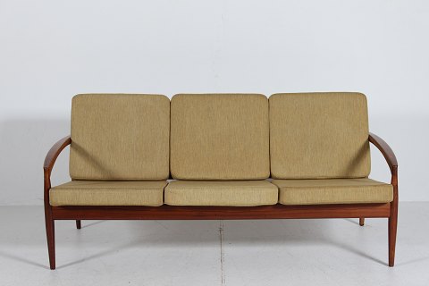 Sofas and Couchs