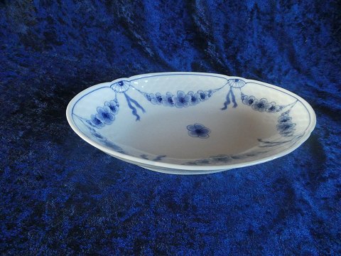 vare nr: po-Empire oval asiet 23,5cm