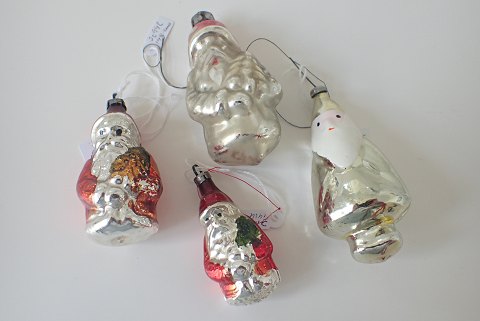 4 stk. glasjulepynt i form af julemænd. Sælges individuelt.