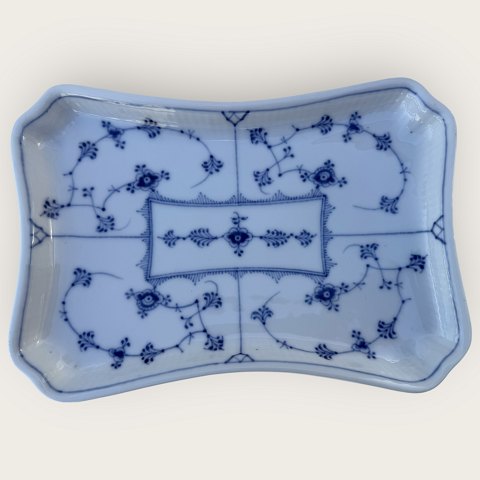 Royal C: Blue fluted