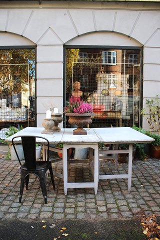 Gammelt svensk gustaviansk 1800 tals slagbord / klapbord i fin original grå 
farve...