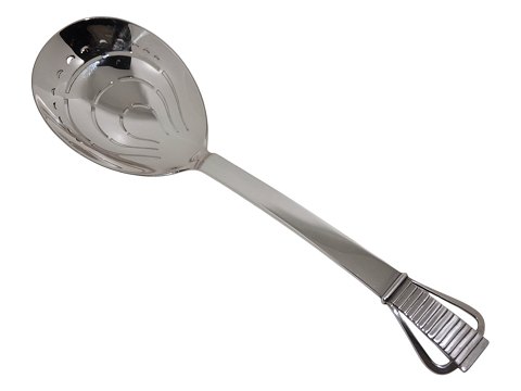 Georg Jensen Parallel 
Large strawberry spoon 23.0 cm.