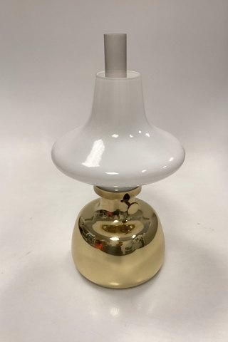 Petronella Petroleums Lampe i messing