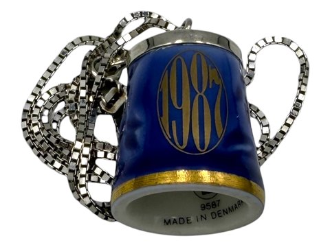 Bing & GrondahlBlue thimble with necklace from 1987