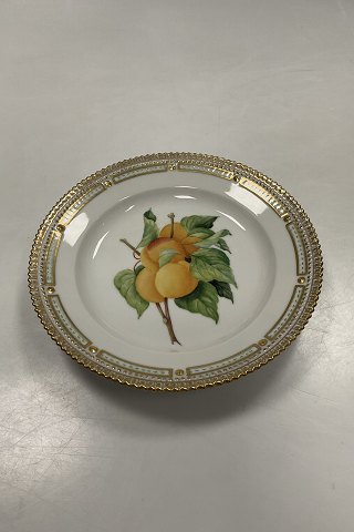 Royal Copenhagen Flora Danica Fruit Plate No 429/3573