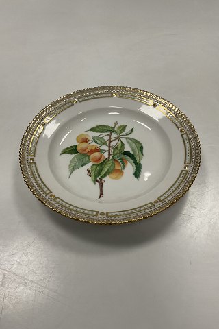 Royal Copenhagen Flora Danica Frugttallerken No 429/3573