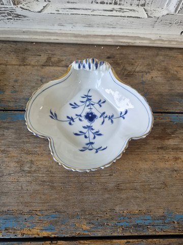 B&G Sommerfugl Kipling med guldkant muslingformet asietNo. 42