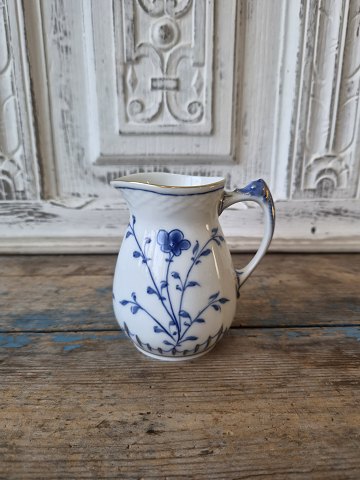B&G Sommerfugl Kipling med guldkant flødekande No. 180