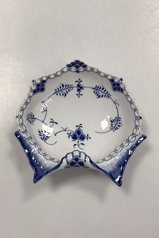 Royal Copenhagen Blue Fluted Full Lace Mussel-Shaped Dish No. 1074