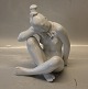 B&G Figurine B&G 2281 Greenland girl sitting 66 x 22.5 cm Blanc de Chine
