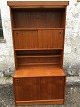 Teak
Bookcase with cabinet
800 DKK