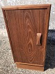 Bedside table
Small closet
Teak
DKK 375