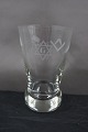 Frimurerglas,
Ølglas 
dekoreret med 
slebne 
symboler, på 
...