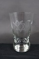 Frimurerglas,
Ølglas 
dekoreret med 
slebne 
symboler, på 
...
