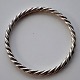 Snoet sterling 
sølv armring. 
20. årh. 
Danmark.