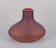 Salviati, 
Murano. Stor 
vase i brun 
mundblæst 
kunstglas.