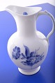 Klits Antik 
presents: 
Royal 
Copenhagen Blue 
flower braided 
Chocolate jug 
8147