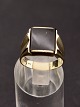 Middelfart 
Antik presents: 
14 carat 
vintage gold 
ring with onyx