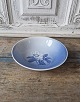 Karstens Antik 
presents: 
B&G 
Christmas rose 
smal bowl no. 
574