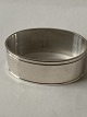 Napkin ring Silver.
Stamp: H.J. 830S.
Size 1.9 x ø 4.8 cm.