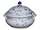 Blue Fluted Plain
Extra large soup tureen from around 1850-1880