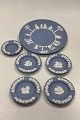Danam Antik 
presents: 
6 pieces 
Wedgewood 
Jasperware in 
blue signed by 
John Wedgewood 
in 1964