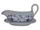 Antik K 
presents: 
Blue 
Fluted Plain
Small gravy 
boat on fixed 
platter from 
1923-1928