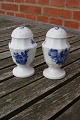 Antikkram presents: Blue Flower Angular Danish porcelain. Set salt- and pepper castor