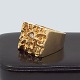 Antik Damgaard-Lauritsen presents: Large signet ring in 14k gold with diamond