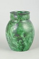 Nittsjö, vase i marmoreret grøn glasur.