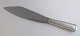 Lundin Antique presents: Georg Jensen. Sterling silver. Cake knife with steel blade. Length 25 cm.
