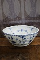 K&Co. presents: Rare Blue Fluted, Half-lace bowl with wavy edge from Royal Copenhagen.1/717...