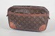 L'Art presents: Louis Vuitton Compiègne clutch.