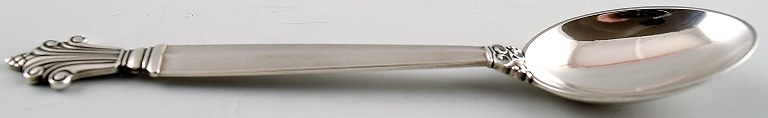 Georg Jensen Dronning Sterling Sølv 12 Kaffeskeer. 
