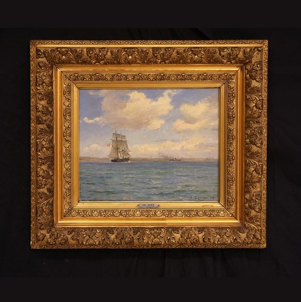 Carl Locher, 1851 Flensburg - 1915 Skagen, Öl auf Leinen. Marinenmotiv mit 
Kronborg im Hintergrund. Signiert und datiert 1889. Lichtmasse: 30x37cm. Mit 
Rahmen: 55x62cm