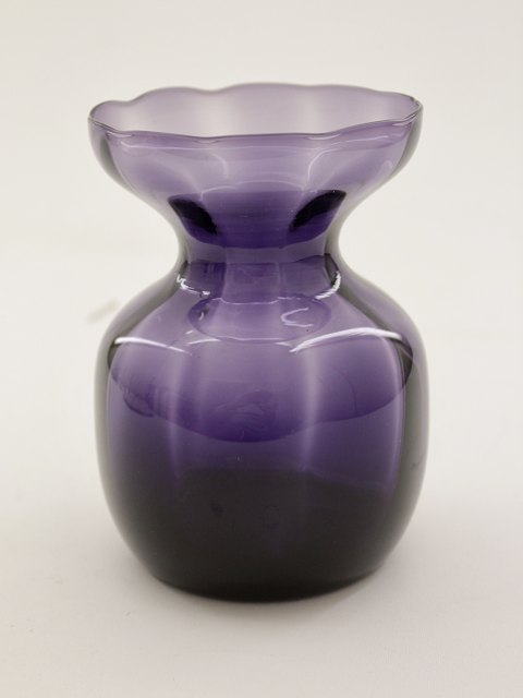 Holmegård aubergine farver hyacintglas solgt