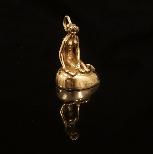 Bernhard Hertz, Denmark: The Little Mermaid, 14kt gold. H: 2,5cm